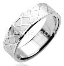 Stainless Criss Cross Pattern Ring